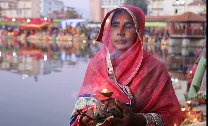 उदाउँदो सूर्यलाई अर्घ दिएसँगै छठ पर्व सम्पन्न