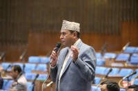 कुलिङ पिरियडको विवादपछि खतिवडाले सभापतिको हैसियतले पाउने गाडी नचढ्ने, सचिवले जिम्मेवारी छाडे