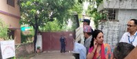 सय दिनसम्म स्वच्छ हावामा हिँड्न नपाएको लामिछाने गुनासो