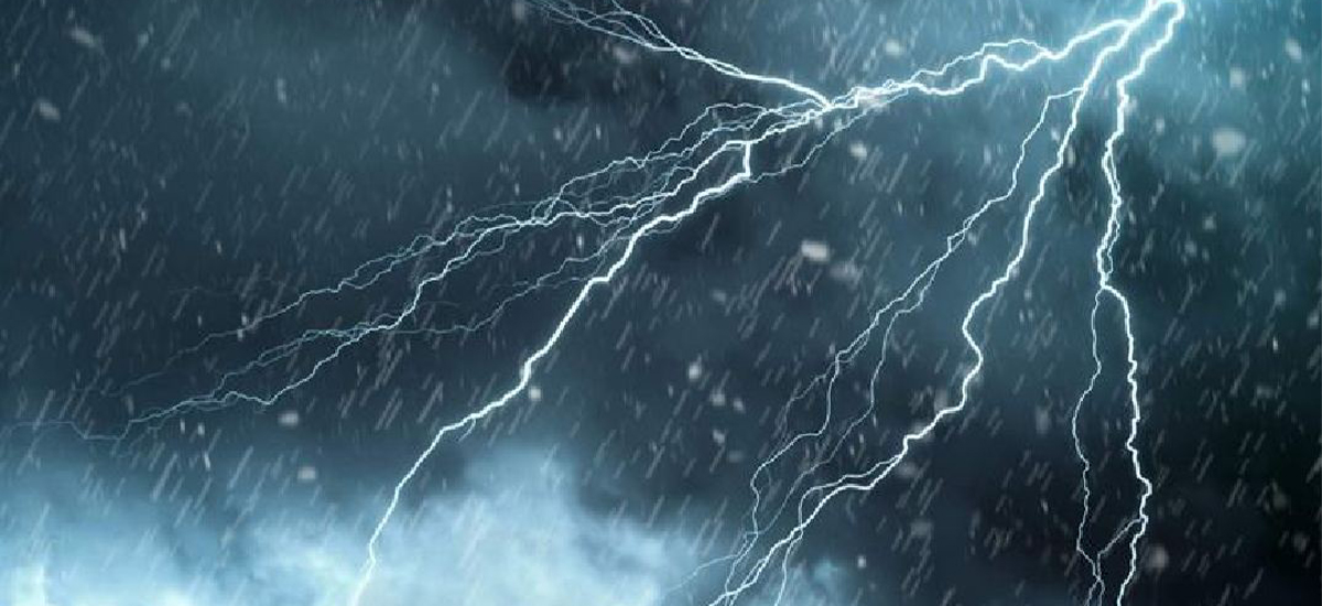 अछाममा चट्याङ लाग्दा एक महिला सामान्य घाइते