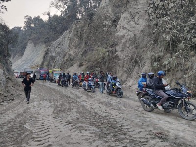 बाढी–पहिरोले देशभर छ स्थानमा सडक पूर्ण अवरुद्ध