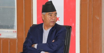 गृहमन्त्रीलाई लिएर प्रधानमन्त्री निवास बालुवाटार पुगे देउवा