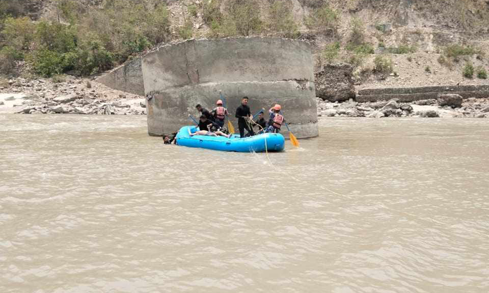 नेपालमा ११० पुग्यो गोतोखोरको संख्या