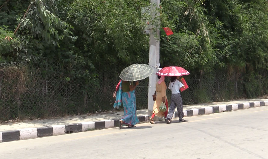 तापक्रम बढेपछि महोत्तरीका विद्यालयमा गर्मी बिदा